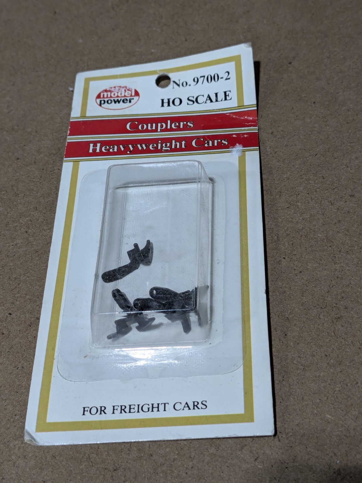 Model Power - HO Scale - Couplers - Heavyweight Cars - #9700-2 - NOS