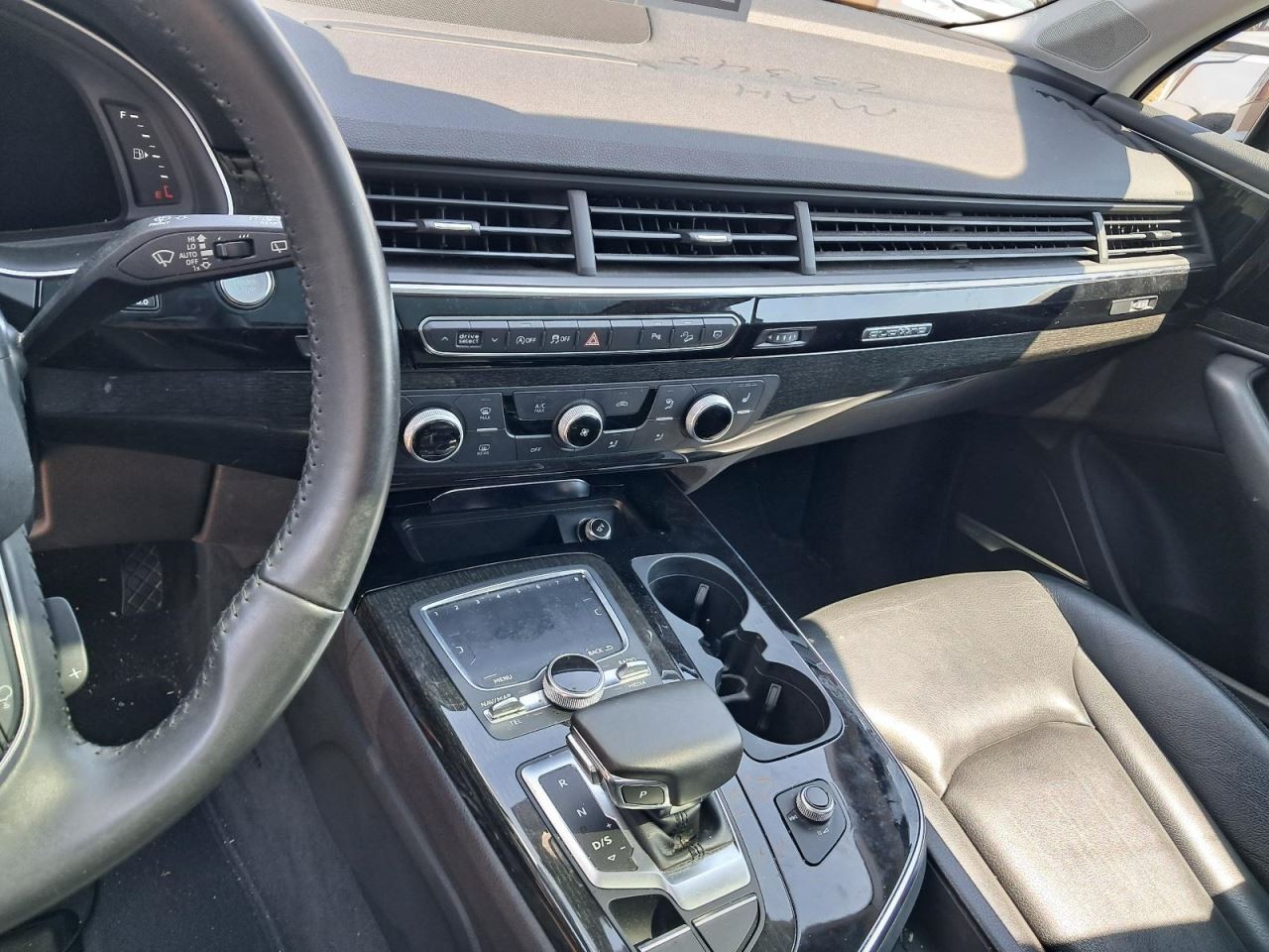 Q7 AUDI   2019 Glove Box 4780123