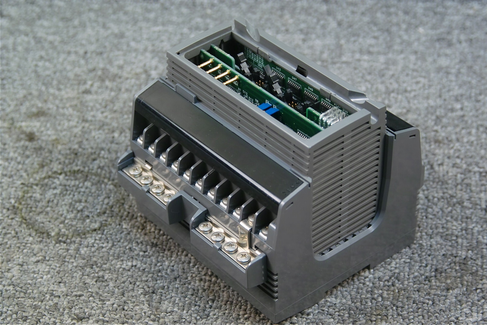 YAMATAKE DISTRIBUTED I/O MODULE CRAM00,HD-CRAM00 HD-CRABS00,AS PHOTOS FREE SHIP