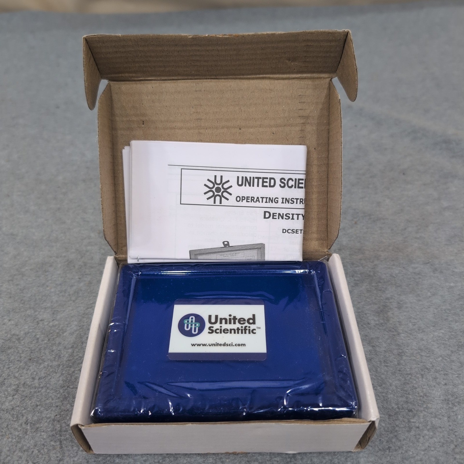United Scientific DCSET10 Density Cube Set in Plastic Storage Box