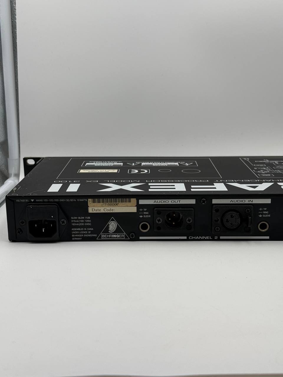 Behringer Ultrafex II EX3100 multiband sound enhancement processor excellent