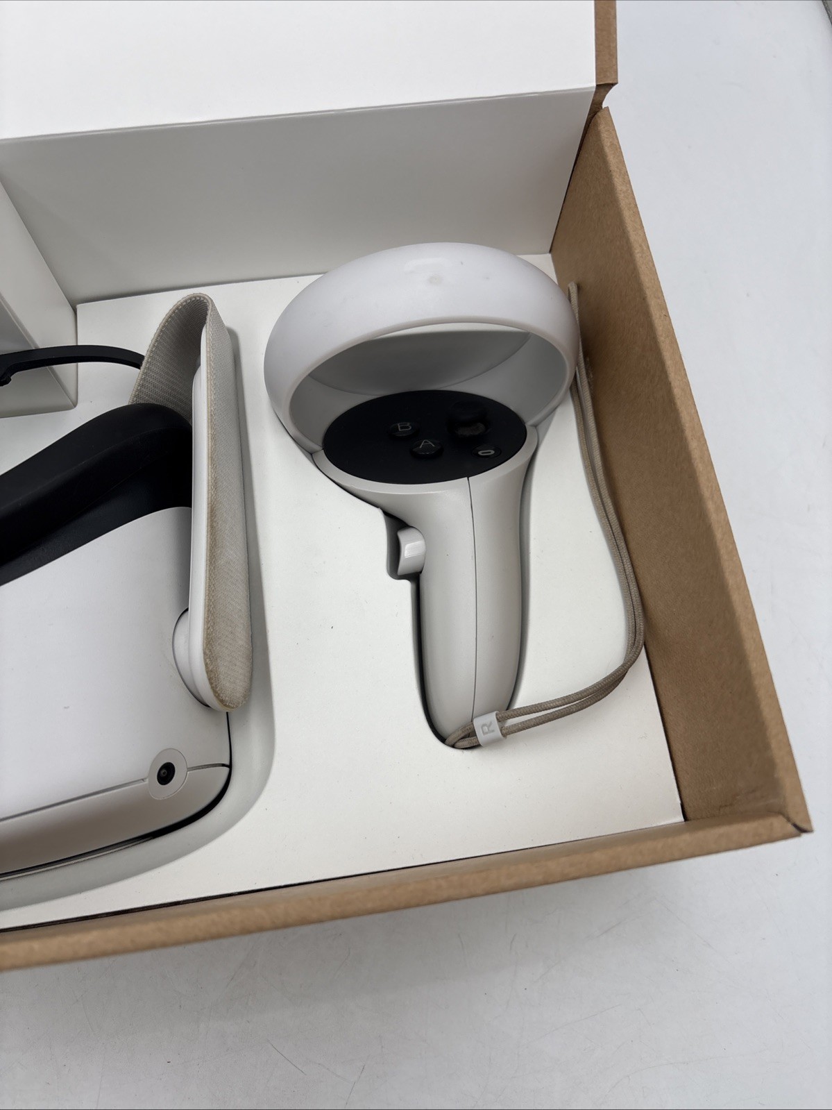 Meta Oculus Quest 2 128GB VR Headset w/Controllers & Box, Factory Reset Cleaned