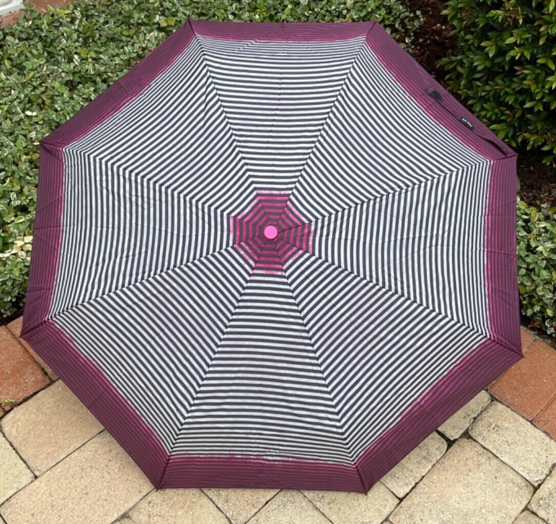 NICOLE MILLER NEW YORK MANUAL SUPER MINI UMBRELLA COVER 42 INCHES STRIPE NWT