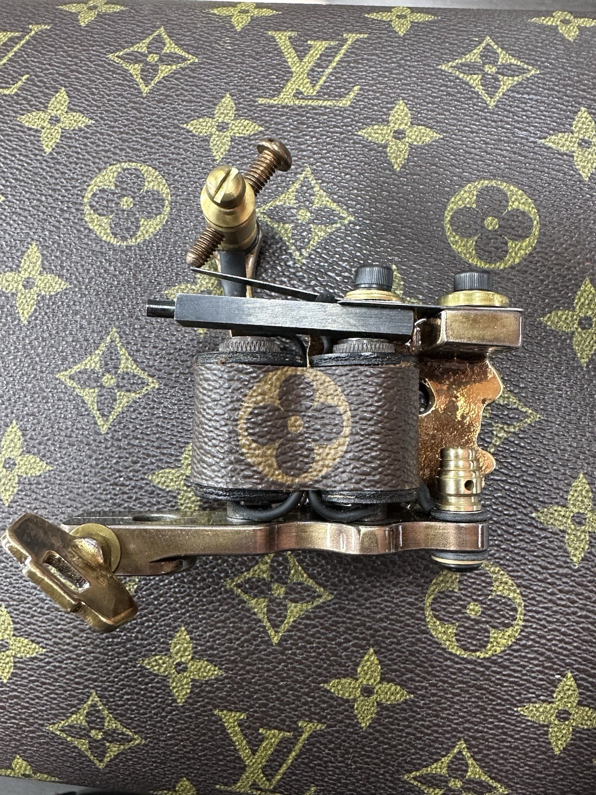 Professional Handmade Tattoo Machine Brass Keyhole Shader