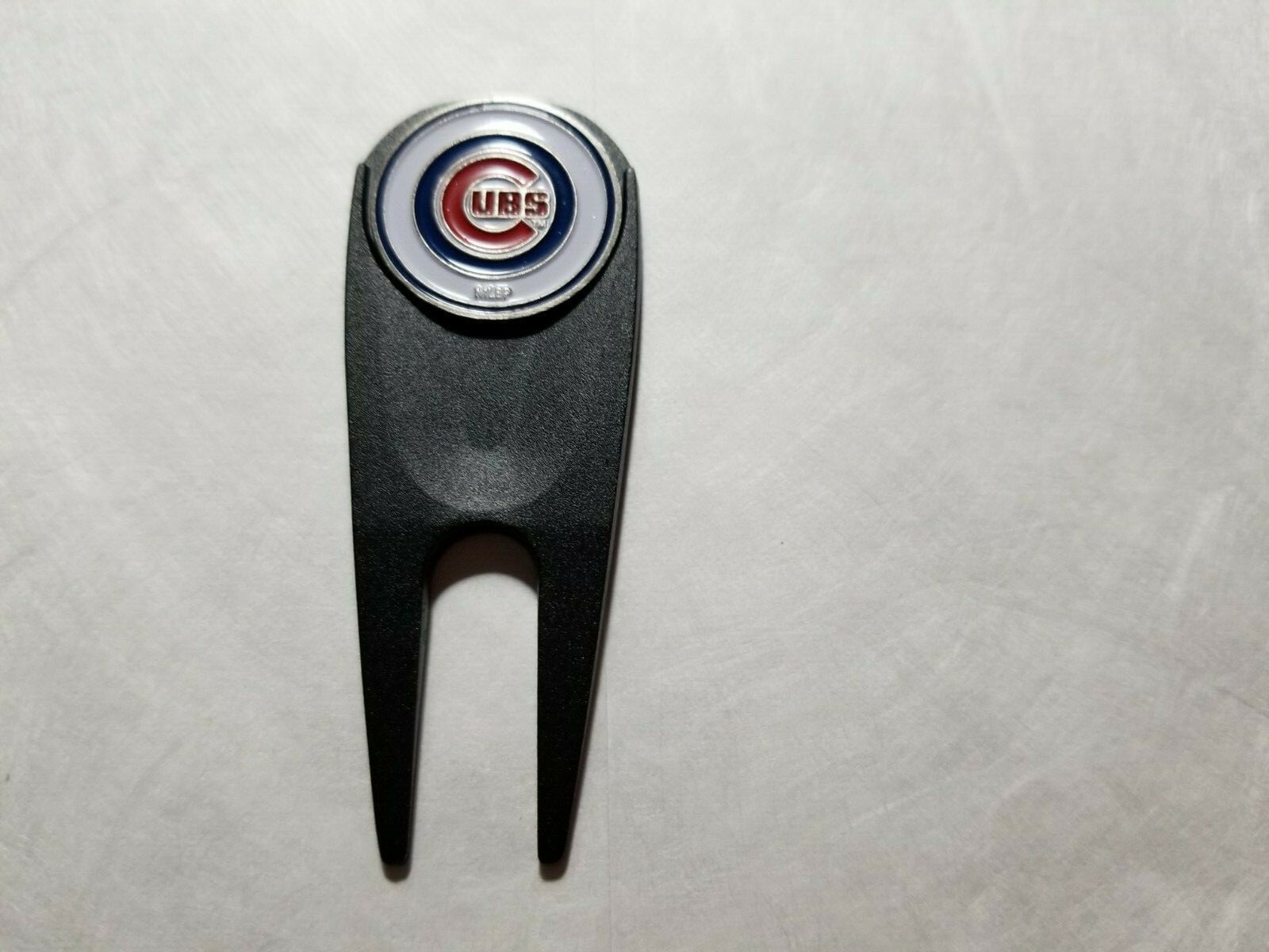 Golf/ Chicago Cubs Double Sided Ball Marker with Divot Tool - New!!
