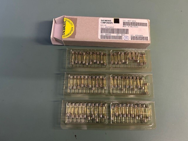 LOT OF (36) NEW SIEMENS BPX65 SILICON PIN PHOTODIODE