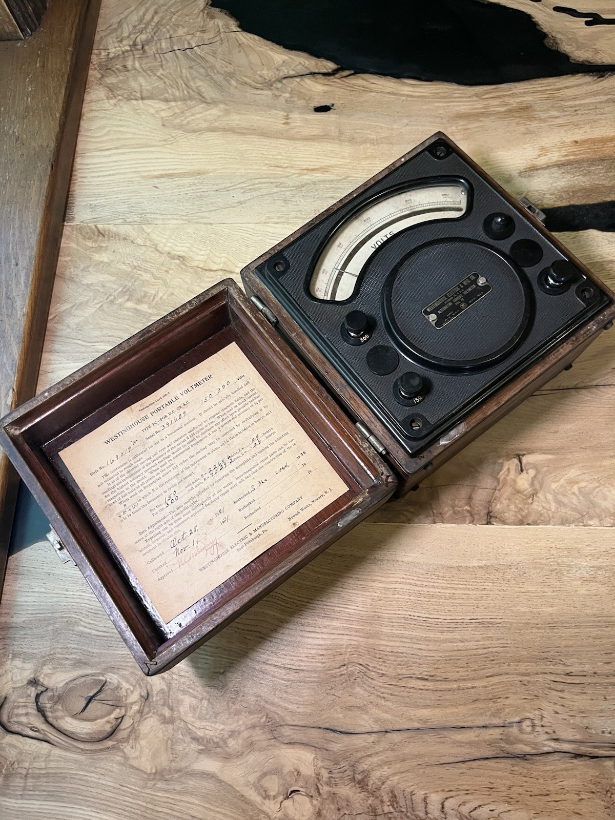 Antique 1920s Westinghouse Portable A.C Voltmeter Type PC in Wood Case