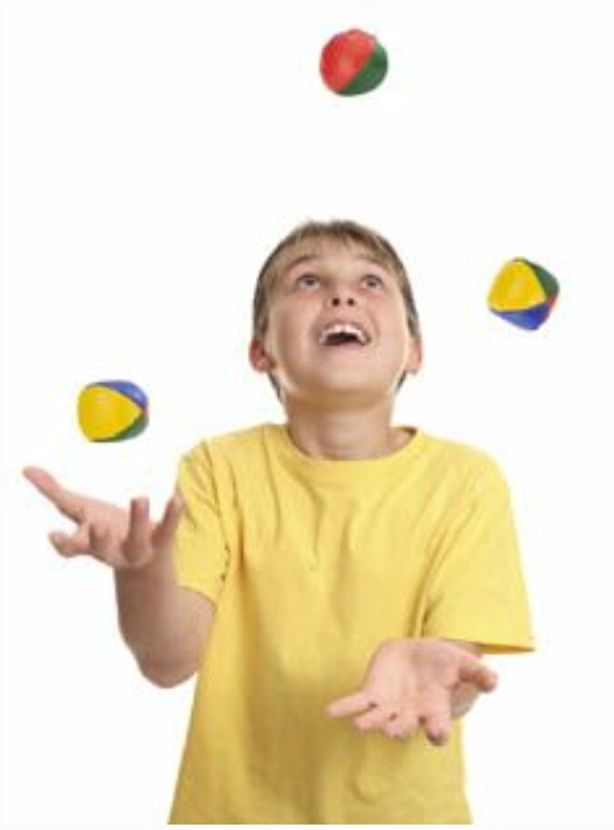 Learn to Juggle -  Scarves and Balls For Juggling - Begginners Guide