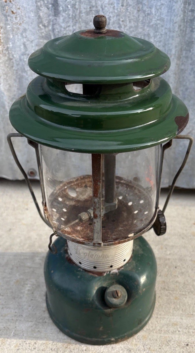 Vintage Coleman Lantern Green 1963 2-Mantle Model 220F 228F Camp Outdoor