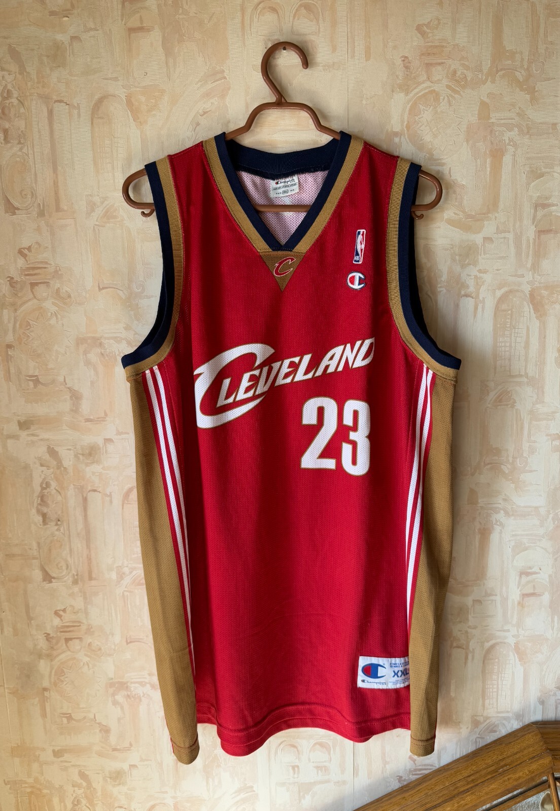 CLEVELAND CAVALIERS BASKETBALL SHIRT JERSEY CHAMPION sz XXL LEBRON JAMES #23