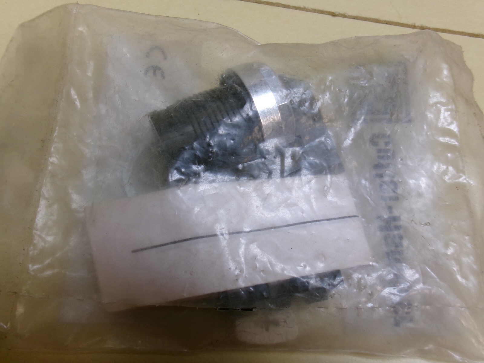 Cutler Hammer EE22VG1 Ser A2 3-Position Maintained Selector Switch, Lot of 2