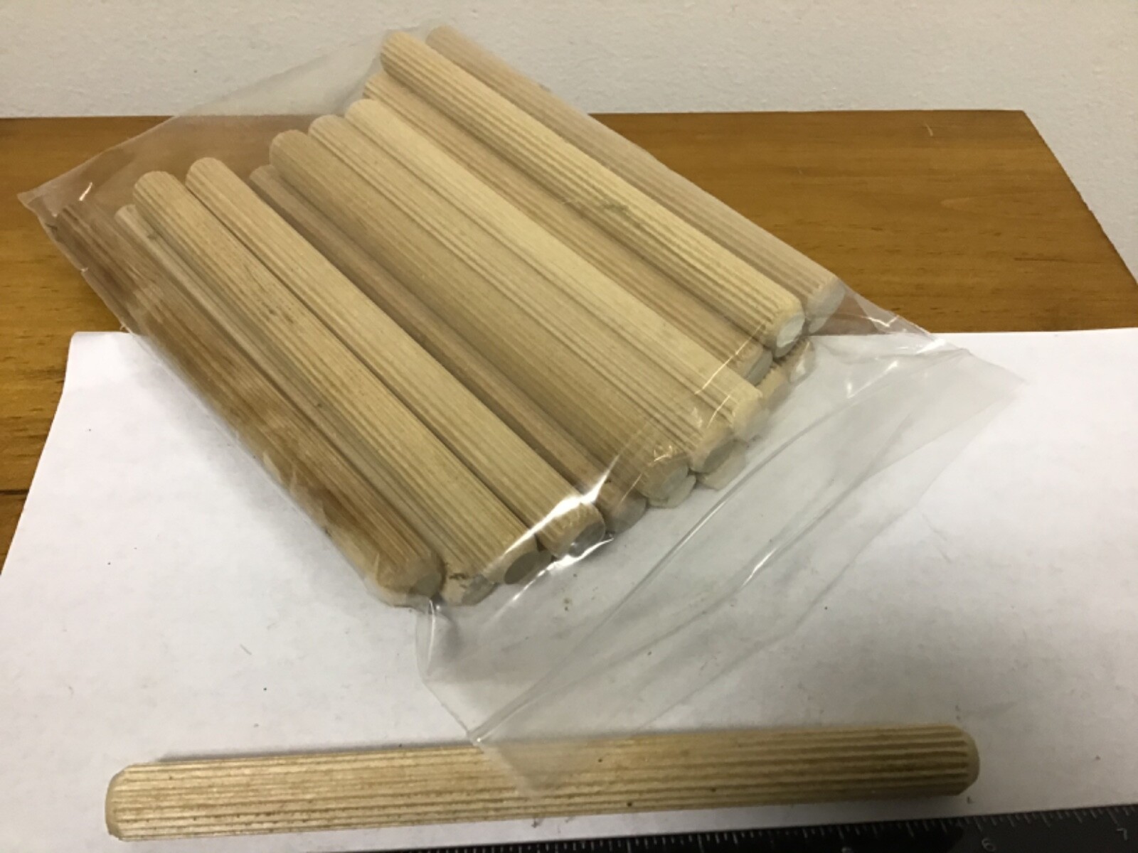 Qty (20) 1/2" X 6" Fluted Wood Dowels