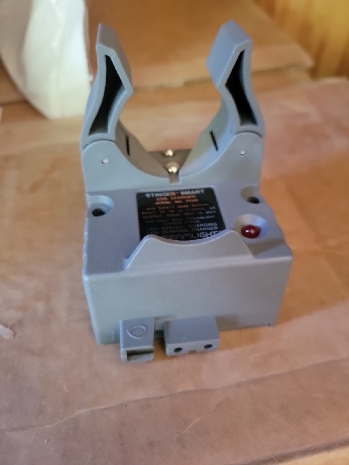 Streamlight Smart USB Charger Base for all Stinger series flashlights ~ 75105