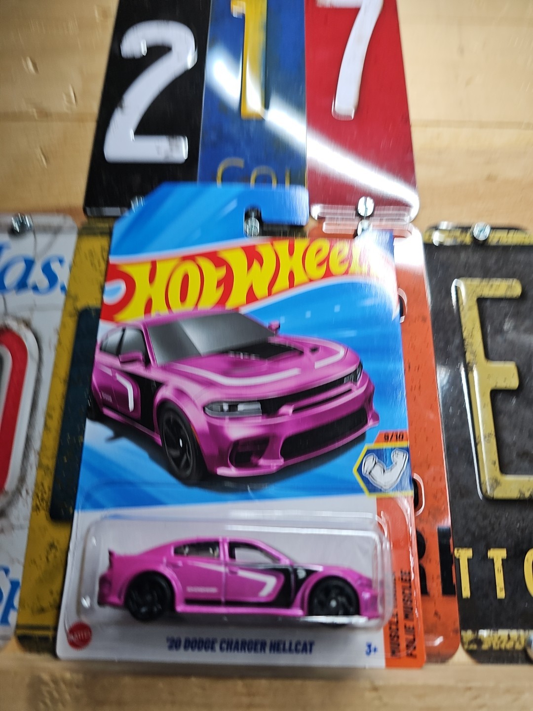 Hot Wheels '20 Dodge Charger Hellcat Pink
