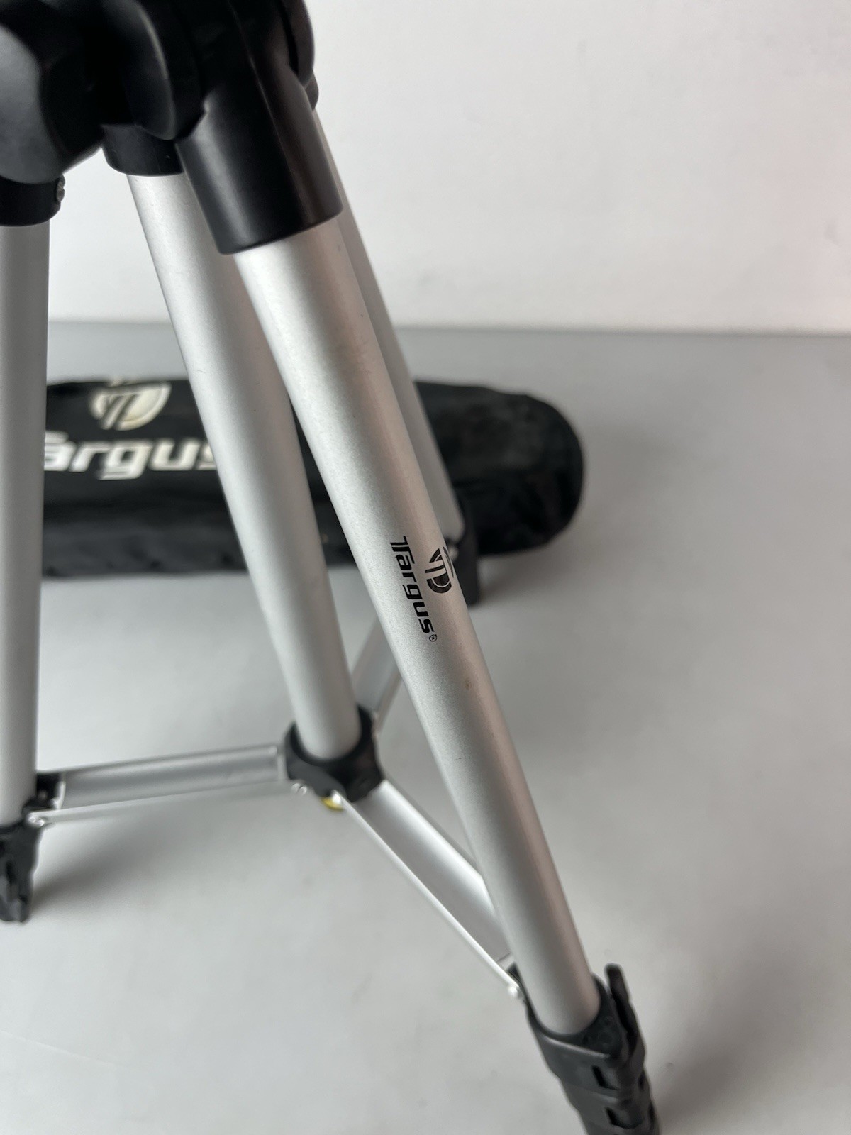 Targus Tripod w/ Bag