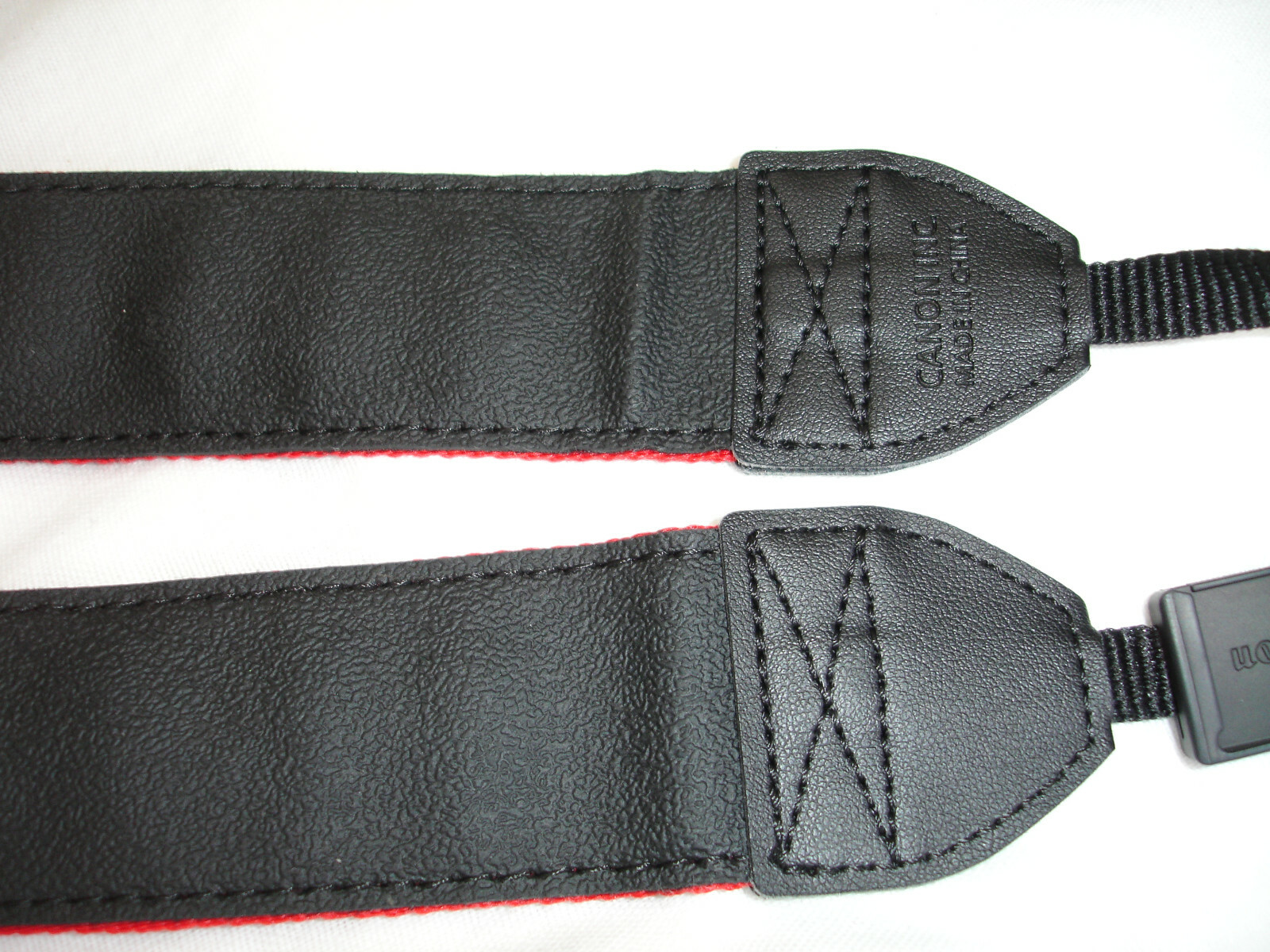 Canon EOS 80D CAMERA NECK STRAP , Genuine , GUC