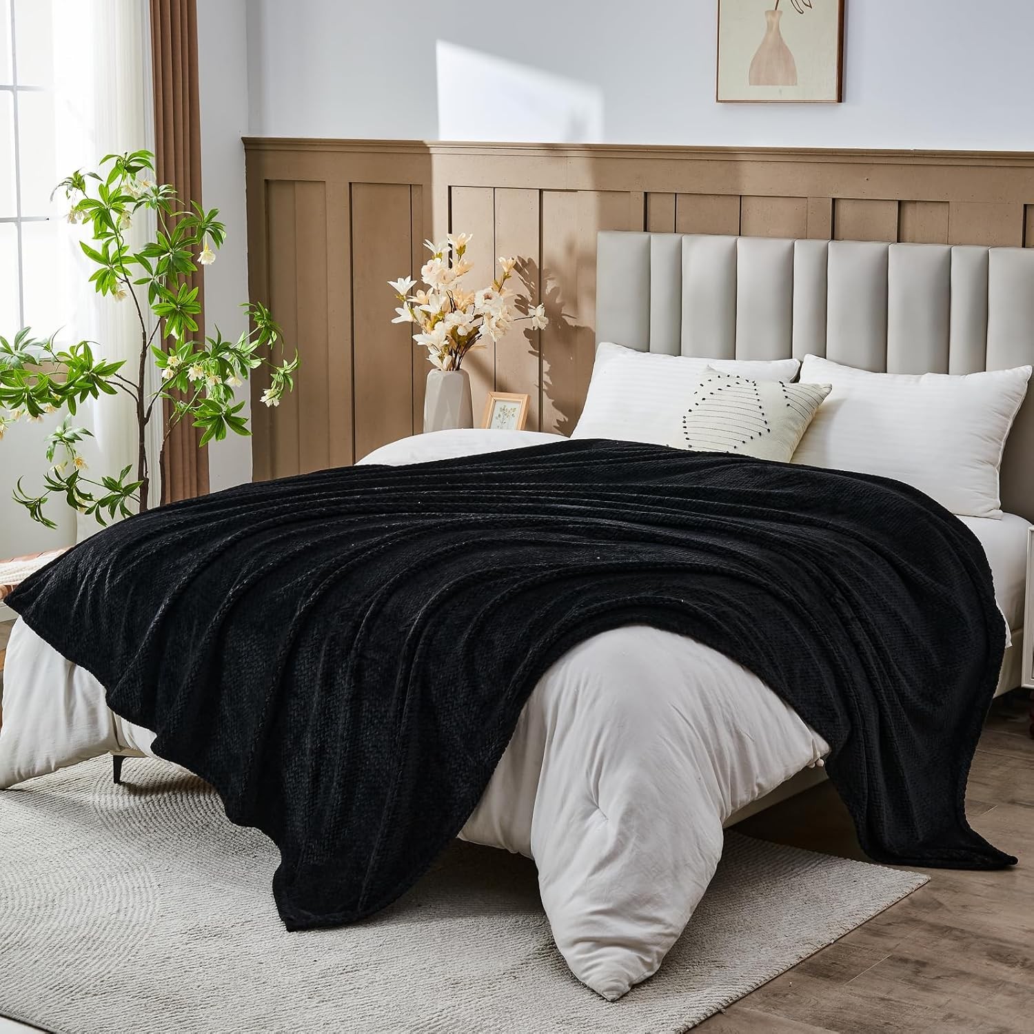 Super Soft Queen Blanket Black Premium Silky Flannel Fleece Leaves Pattern