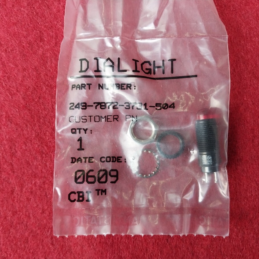 DIALIGHT. PART NUMBER 249-7872-3731-504 "LOT OF 5 PCS"