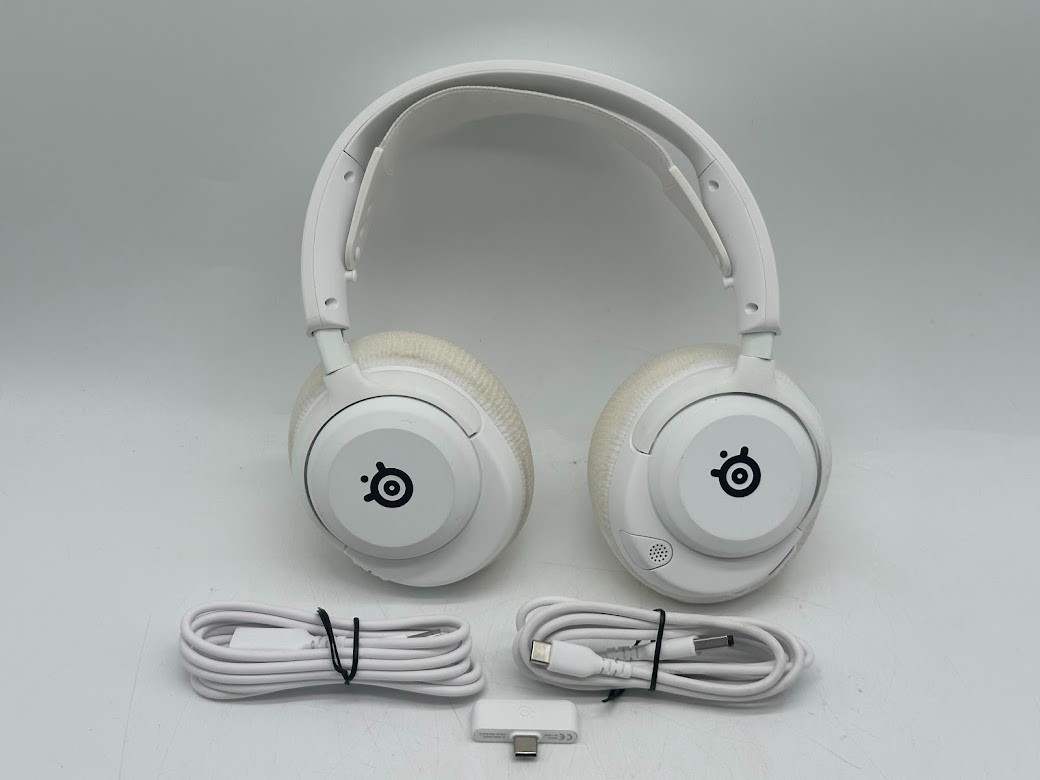 SteelSeries Arctis Nova 5 PC Wireless Gaming Headset - White