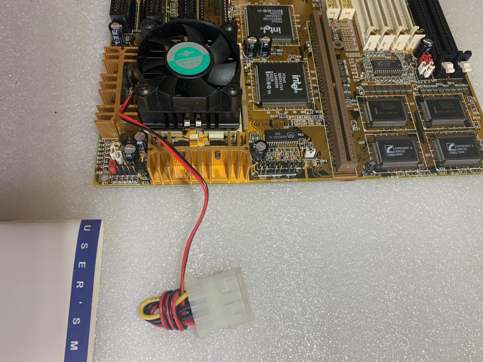 Socket 7 Intel Pciset Award bios 1995