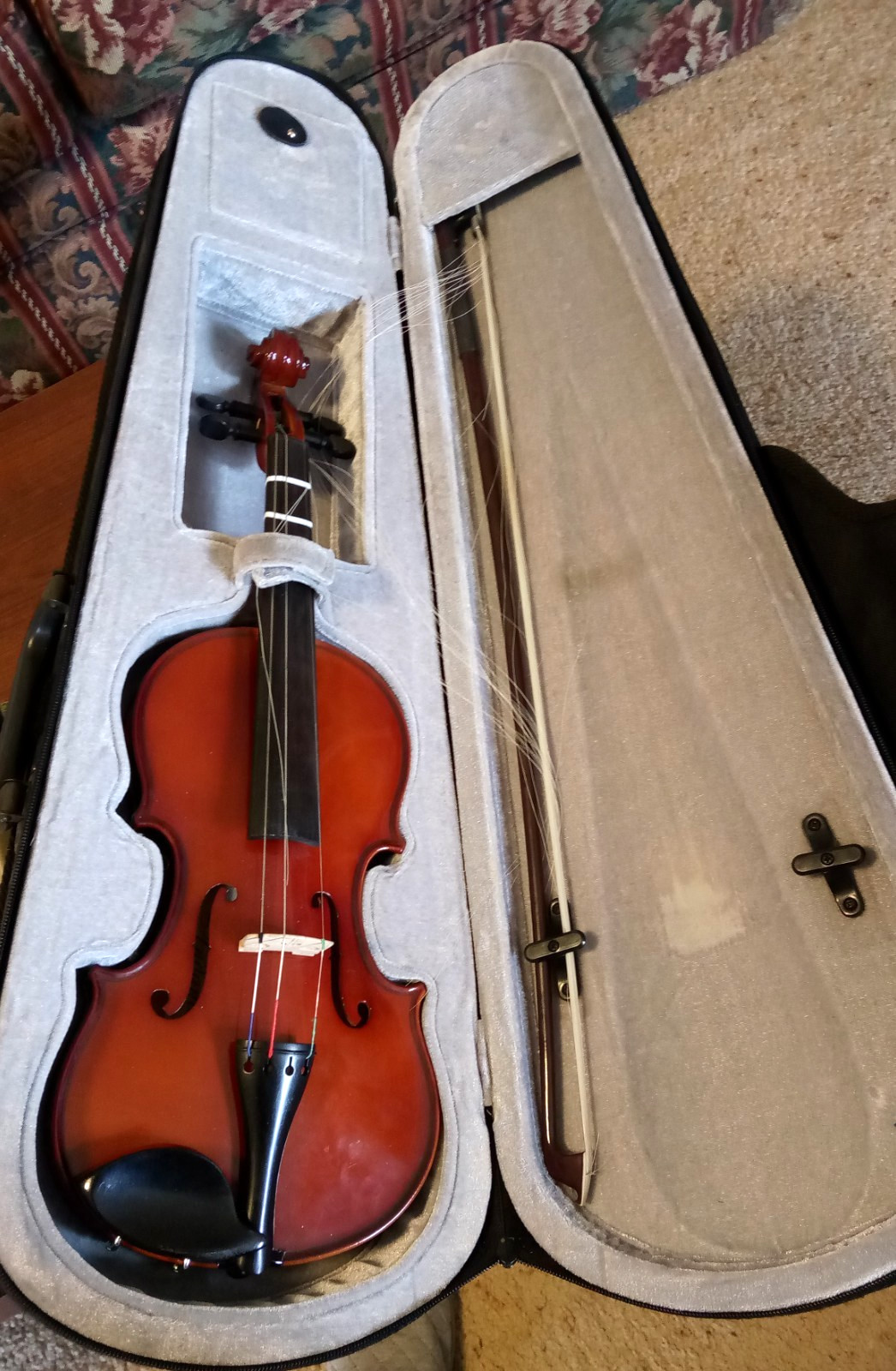 Andante Violin for Child 1/2 Size Glasser Bow and case