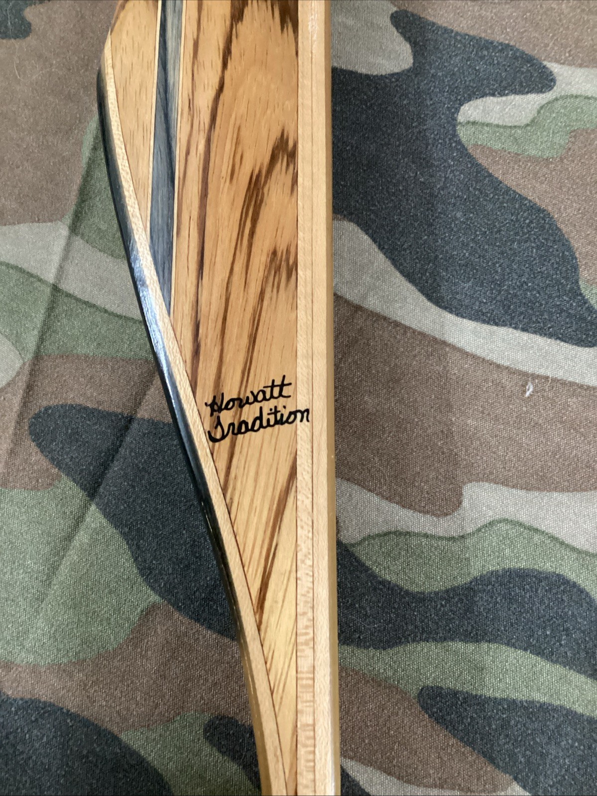 Damon Howatt Bow What A Beauty! Archery Bow Martin.LONG BOW....USA 70# AMO-68”RH
