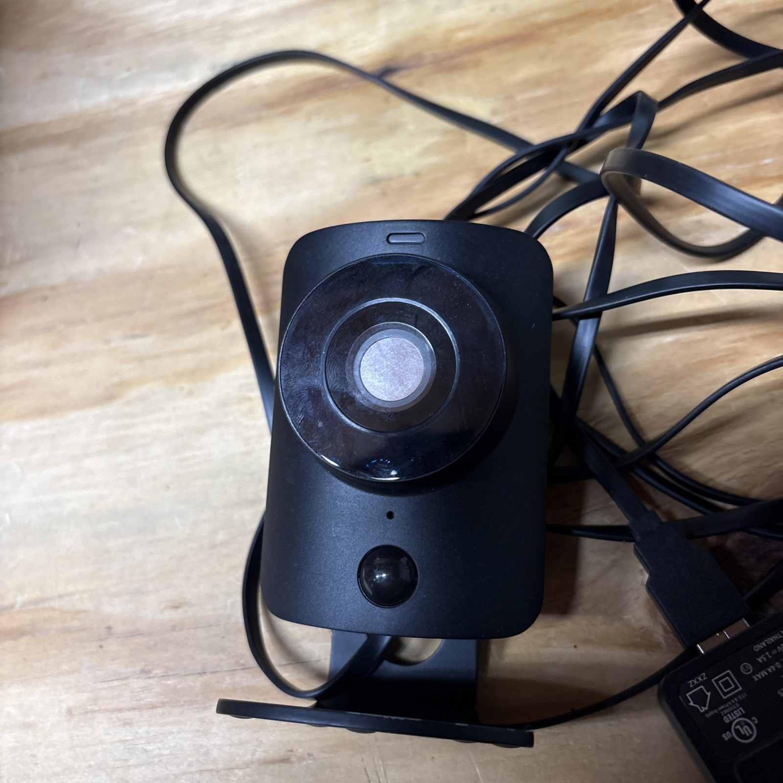SimpliSafe Simplicam Indoor Security HD Camera Model: SSCM1