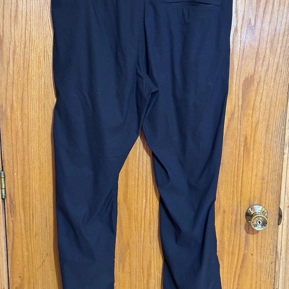 Eddie Bauer men's navy pants size 36x32 activewear