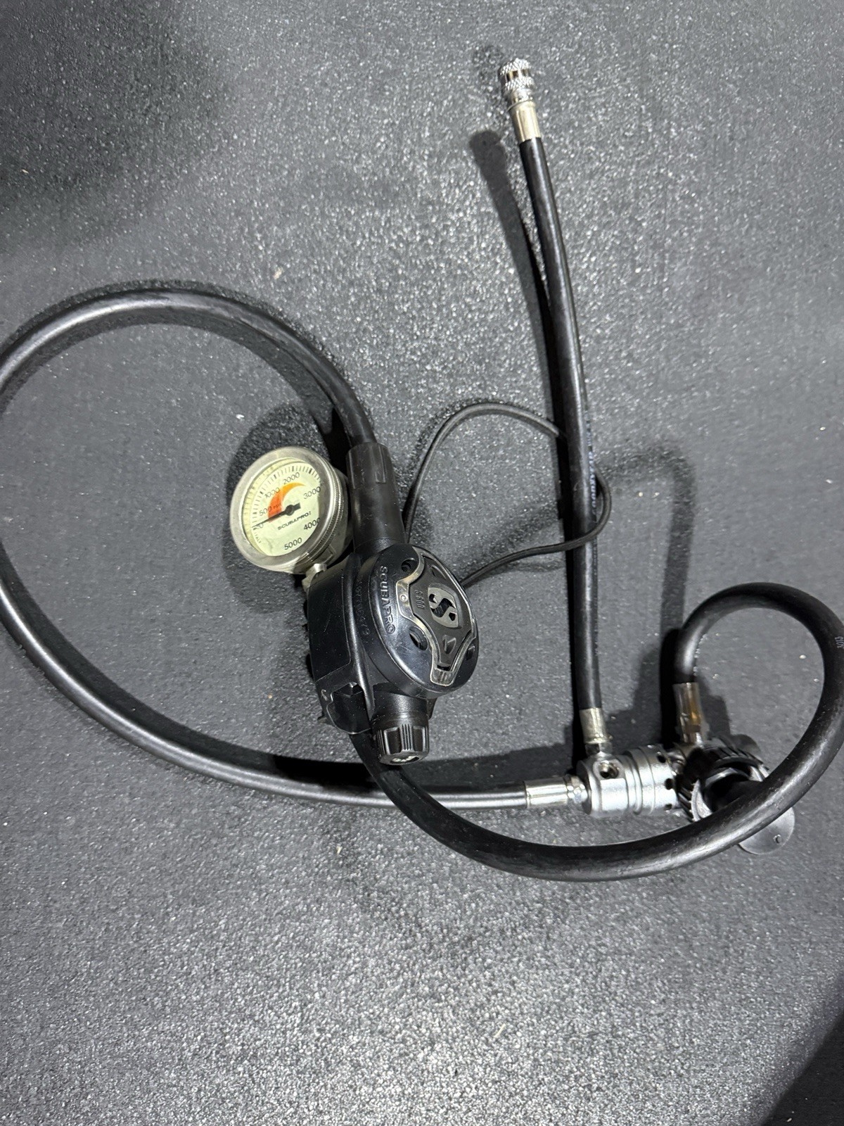 SCUBAPRO REGULATOR S600 first stage regulator & scubapro pressure gauge untested
