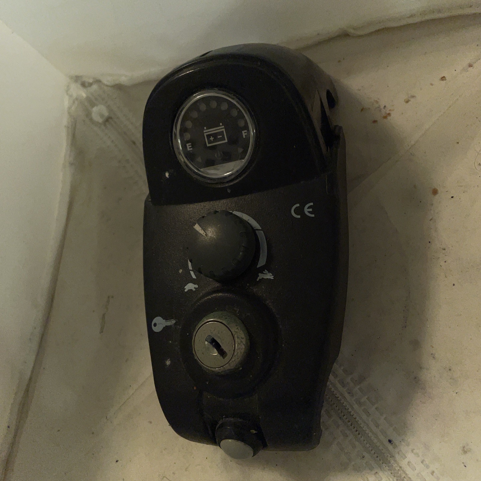 Tiller Head Dashboard (No Key) For A Pride Mobility Scooter HM12