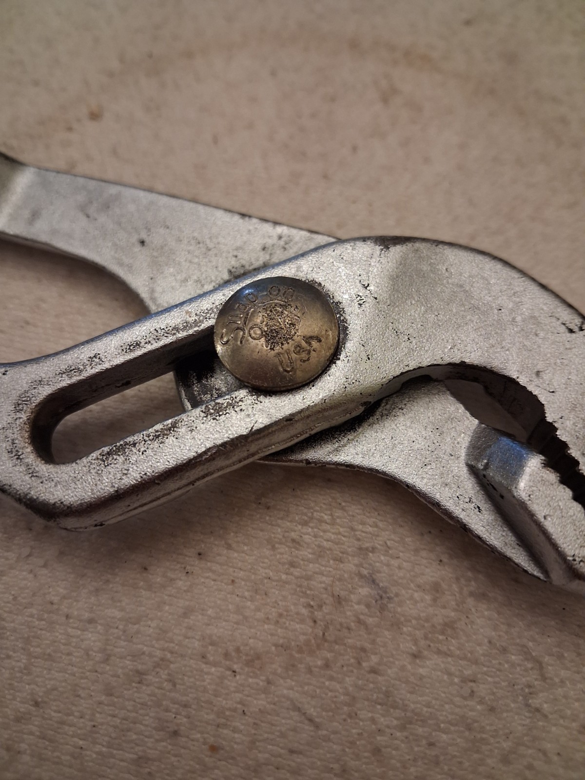 Snap-On Tools 9" Waterpump Adjustable Pliers. 91A. Pat. No. 2622464
