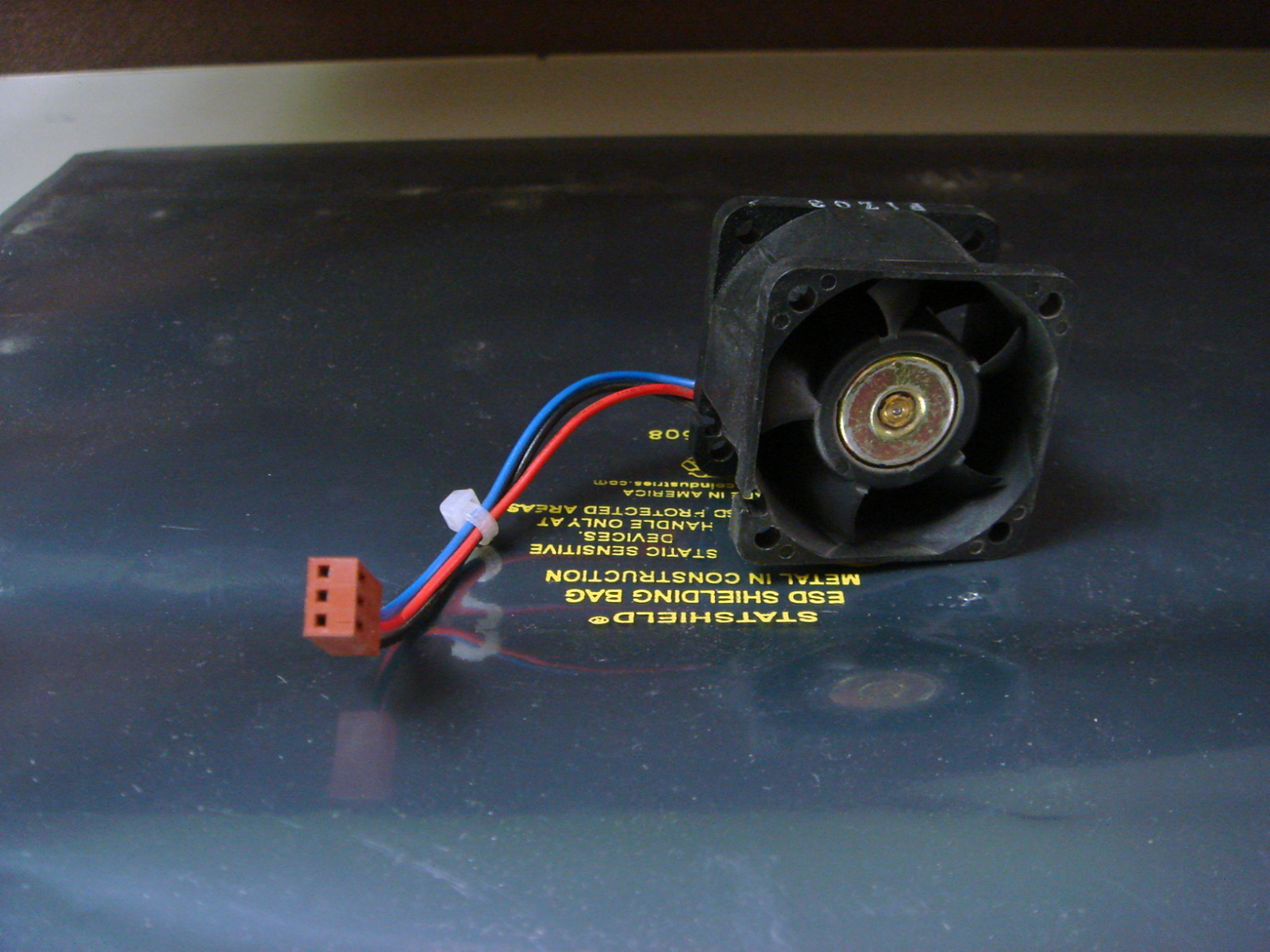 Delta FUB0412VHN Used Working Fan