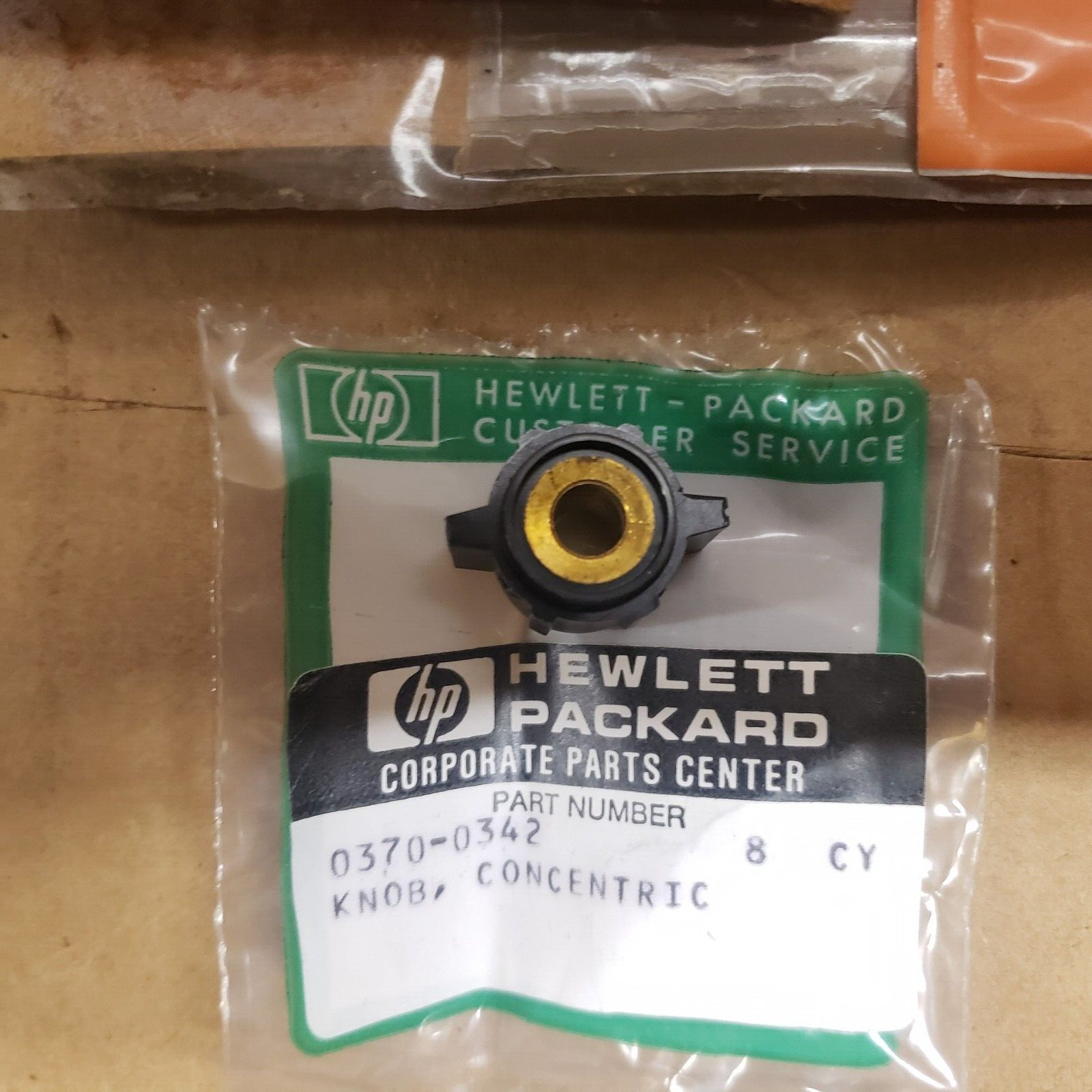 (2) HEWLETT-PACKARD KNOB 0370-0342 5355-00-116-3800