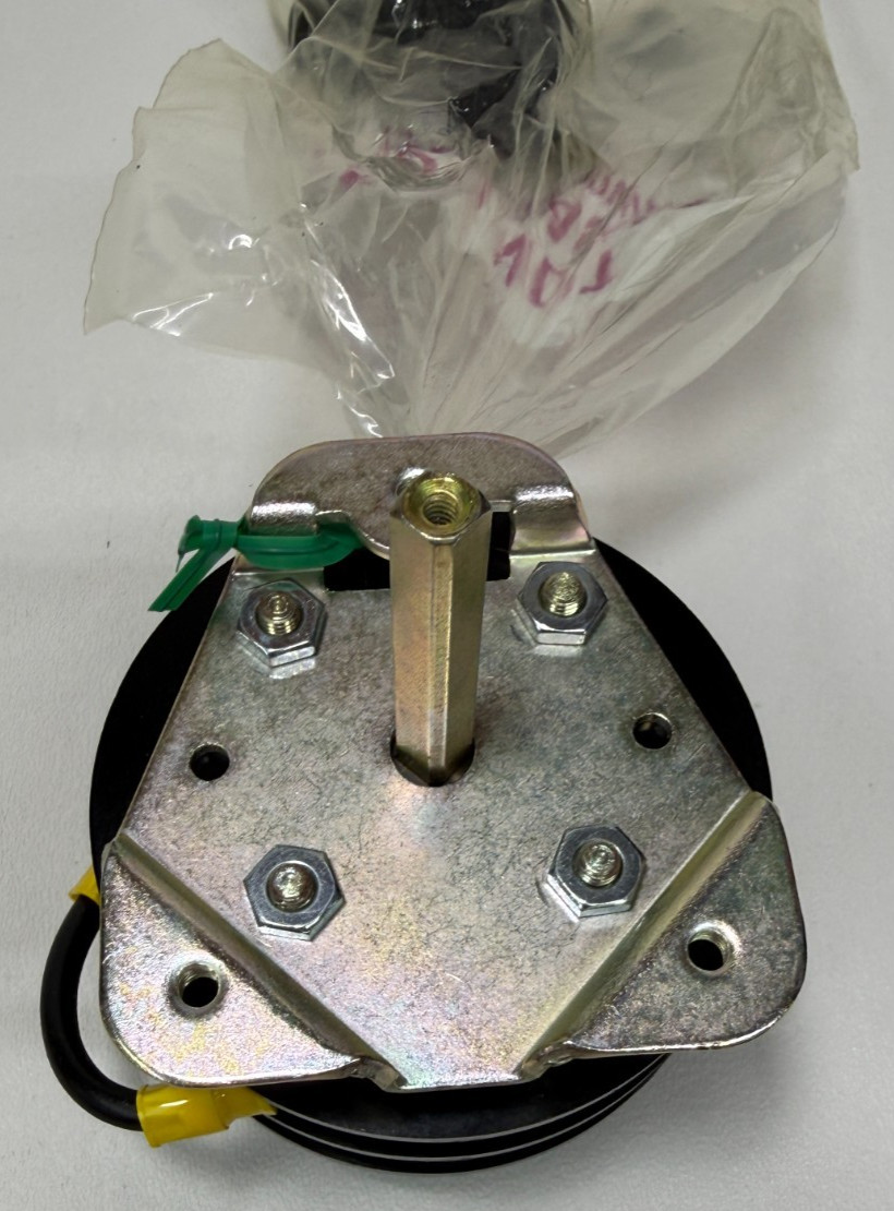 Electroswitch 2404C Rotary Voltmeter Selector Switch 4 Position 600VAC