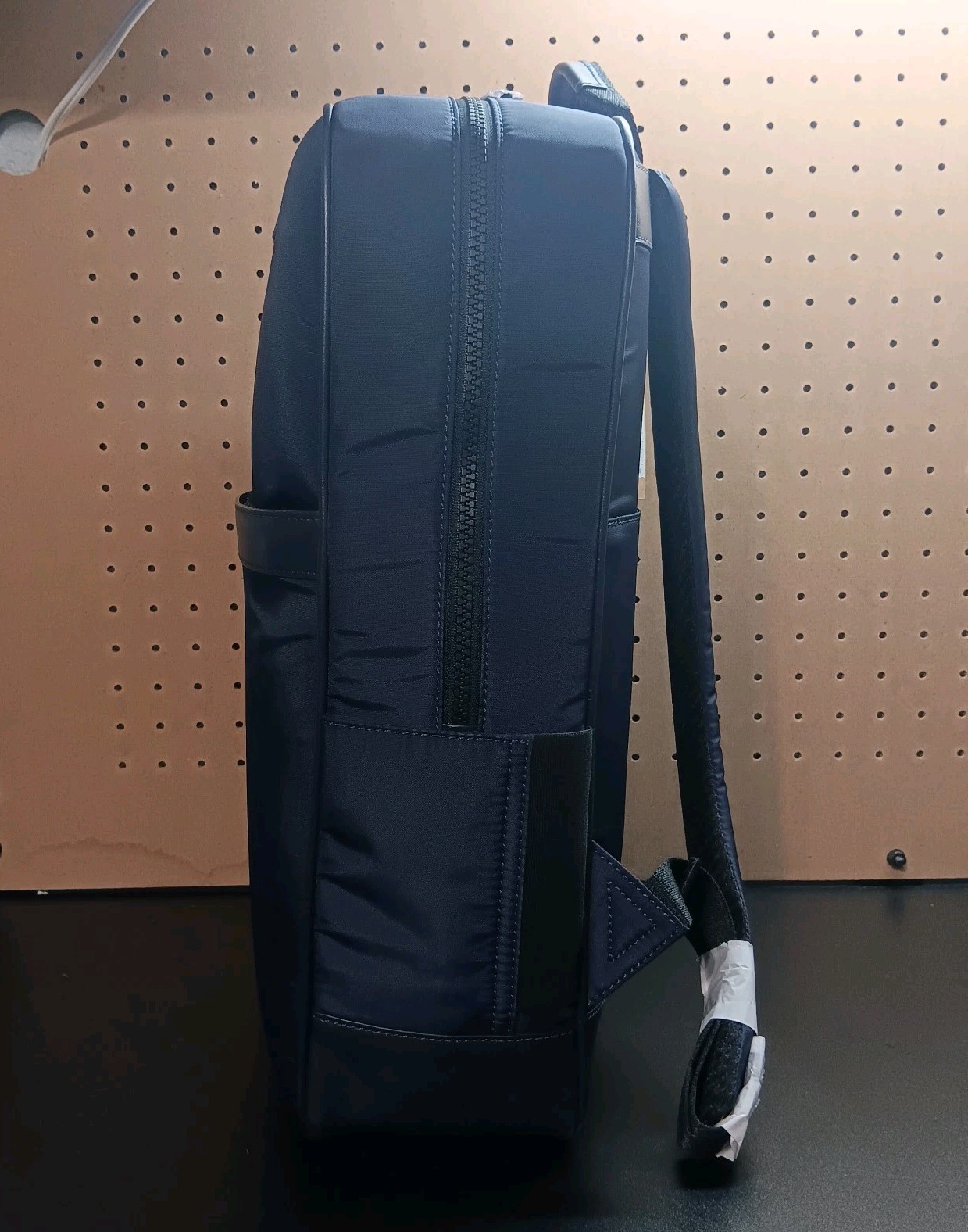 Johnston & Murphy Backpack Navy Blue Nylon Adjustable Straps Pockets New $245