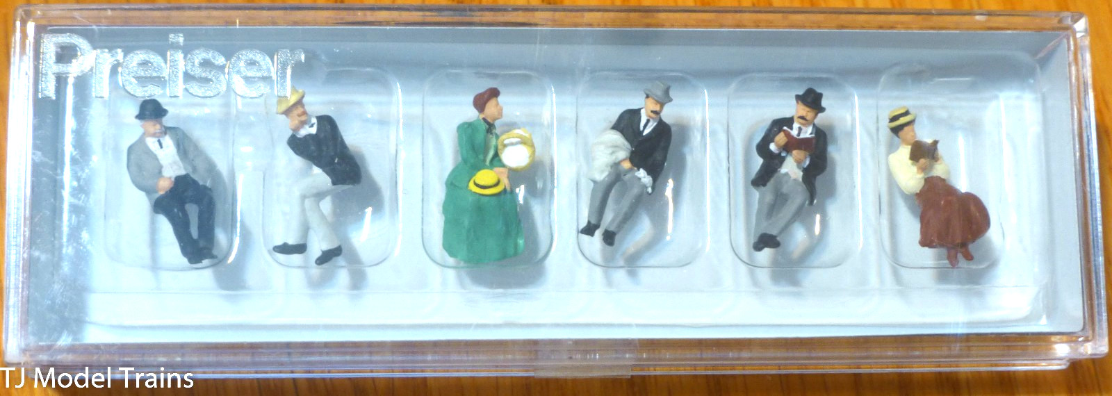 Preiser HO #12190  Era-1900s Seated Passengers / 1:87th Scale