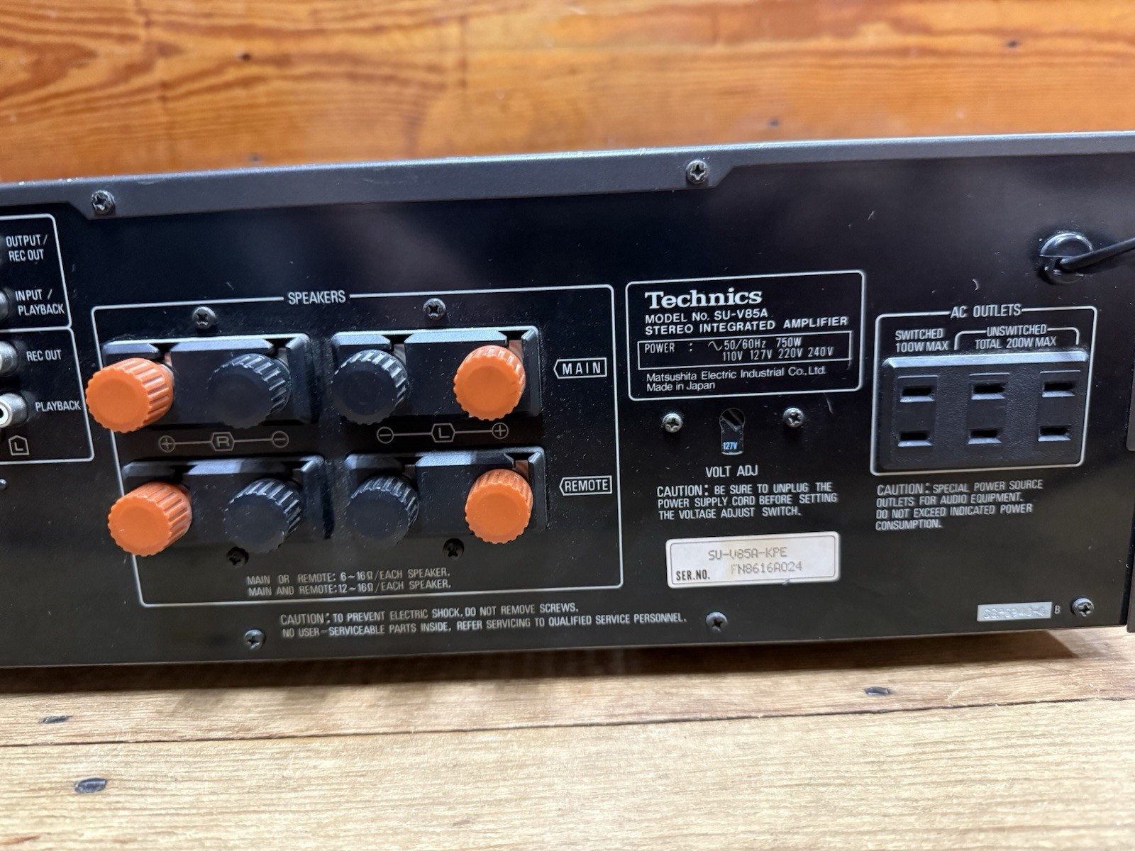 Technics SU-V85A Integrated Amplifier 100W/Chanel