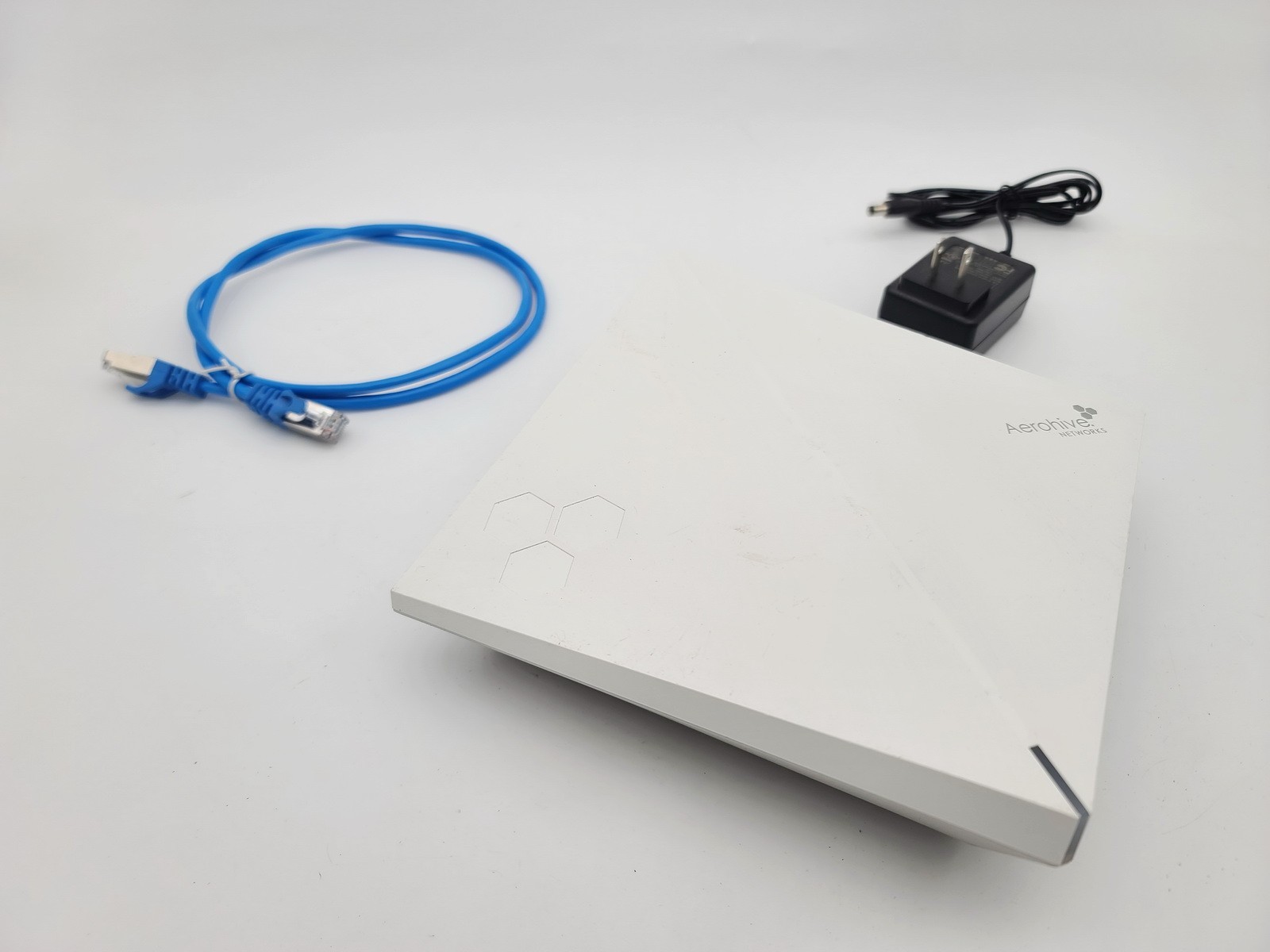 AEROHIVE AP230 WIRELESS WIFI NETWORK ACCESS POINT 802.11AC POE AH-AP230-AC-FCC