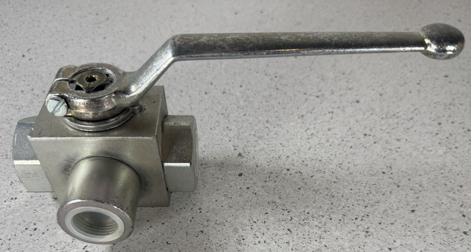 Anchor Fluid Power AE2N1-11DB PSI5075 AE2 TWO-WAY BLOCK BODY THREADED BALL VALVE