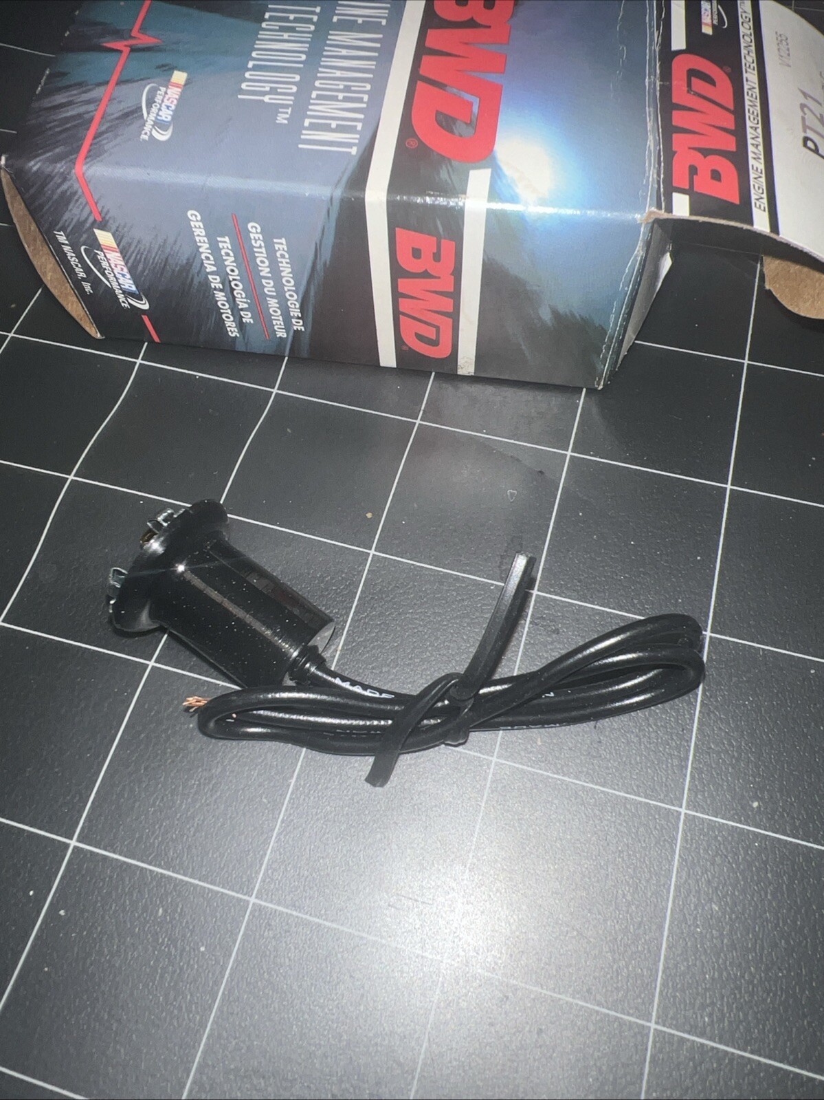BWD PT21 Universal Bulb Socket , Equivalent To standard IGN . PS56 , Free Shipp!