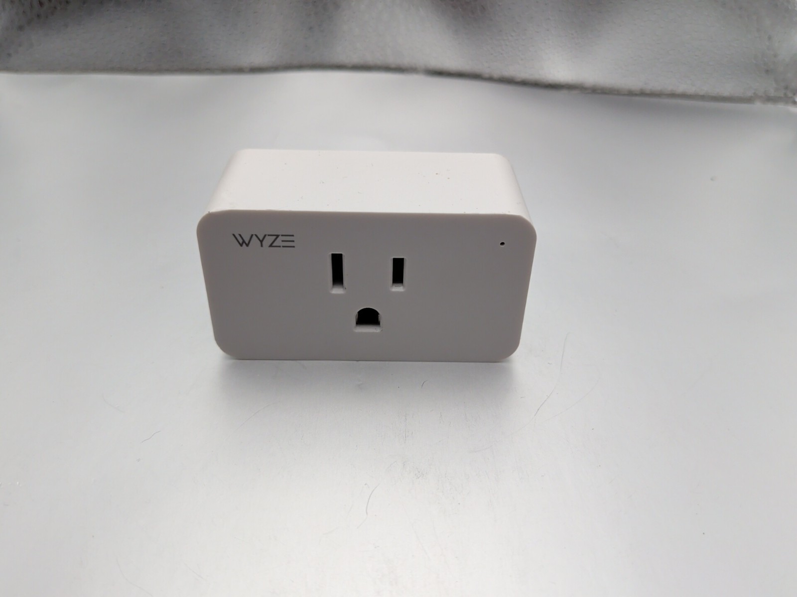 Wyze WLPP1CFH Wi-Fi Smart Plug – Works with Alexa & Google – Tested & Working