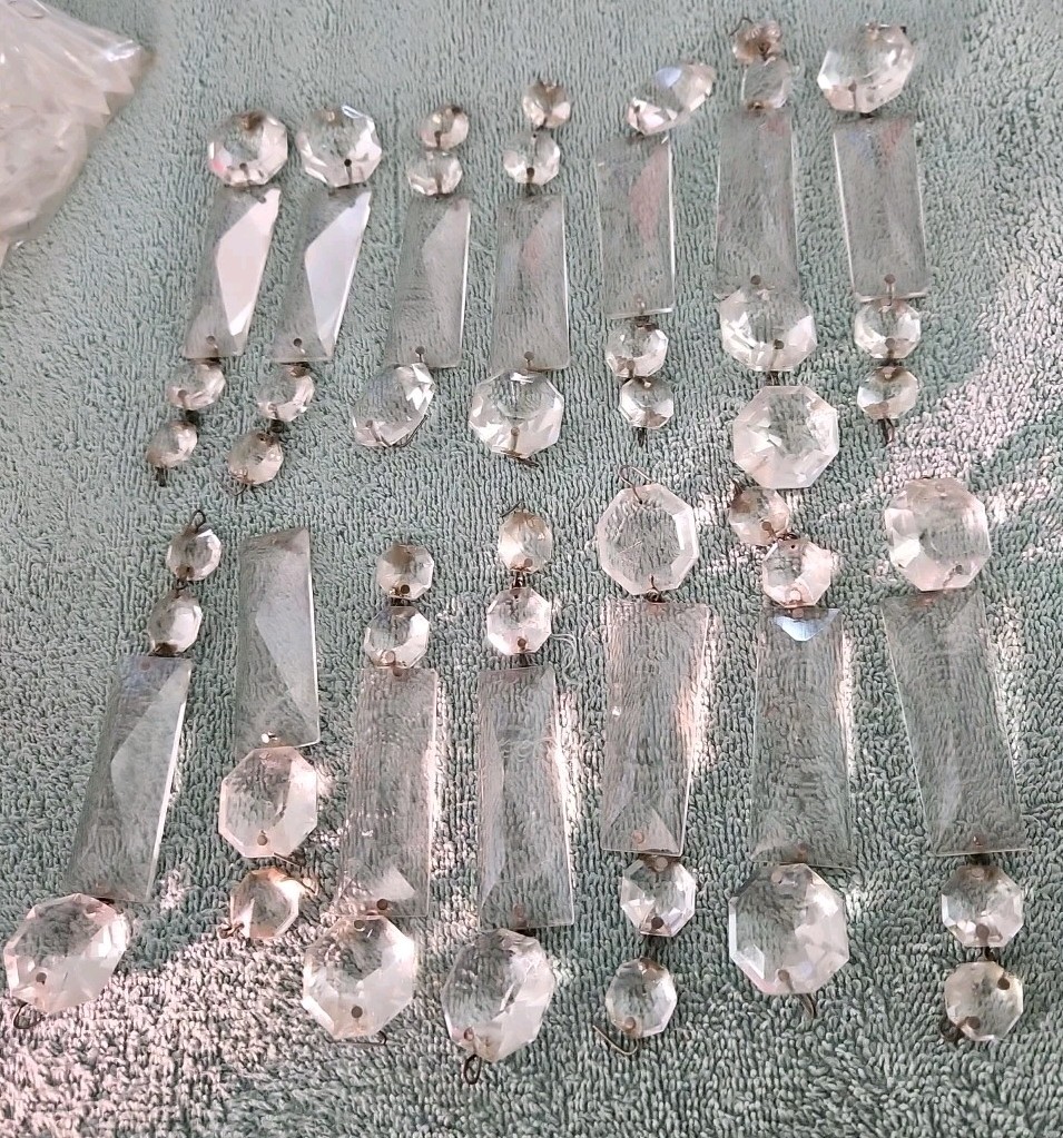 Vintage Glass Crystal Faceted Chandelier Lamp Crystals Prisms Repair Parts D1