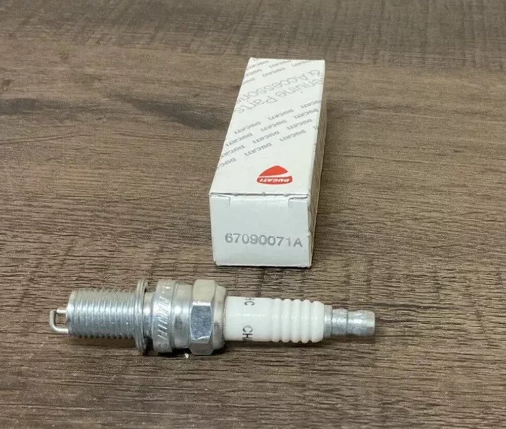 QTY 2 | 94-02 Ducati 748 916 996 Monster ST2 ST4 Spark Plug OEM 67090071A