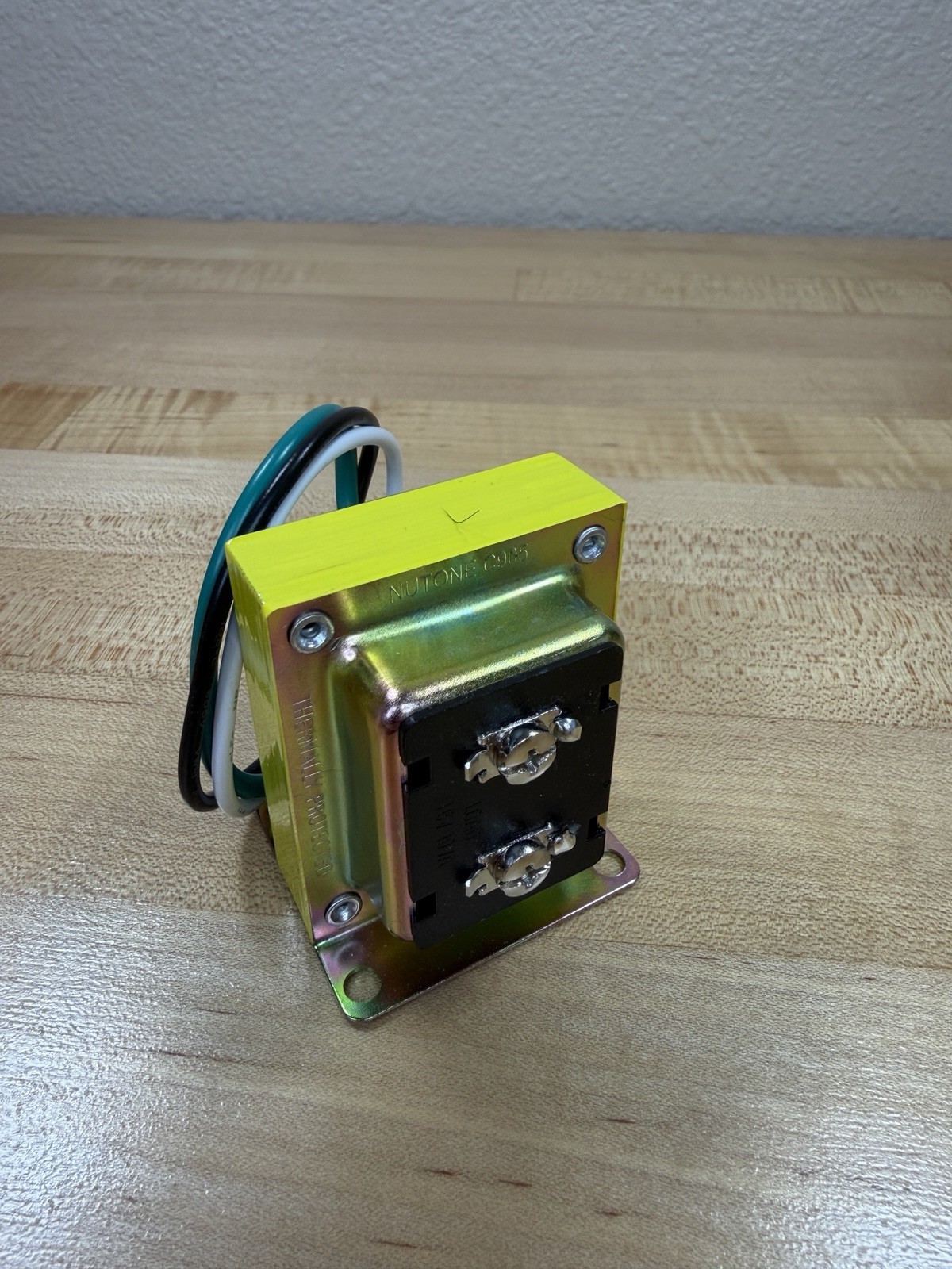Nutone C905 EM57580 Doorbell Transformer