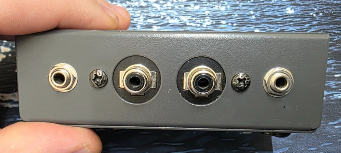 Boss J-44 Multiple Jack