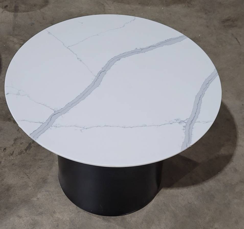 24" Round Carrera White Quartz Tabletop only tabletop In/Outdoor NEW (2-Aisle)