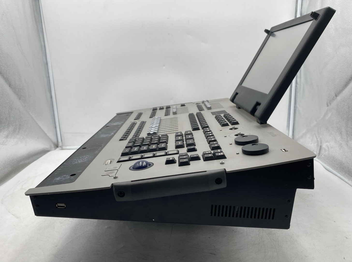 Martin M1 TS All-In-One Lighting Console