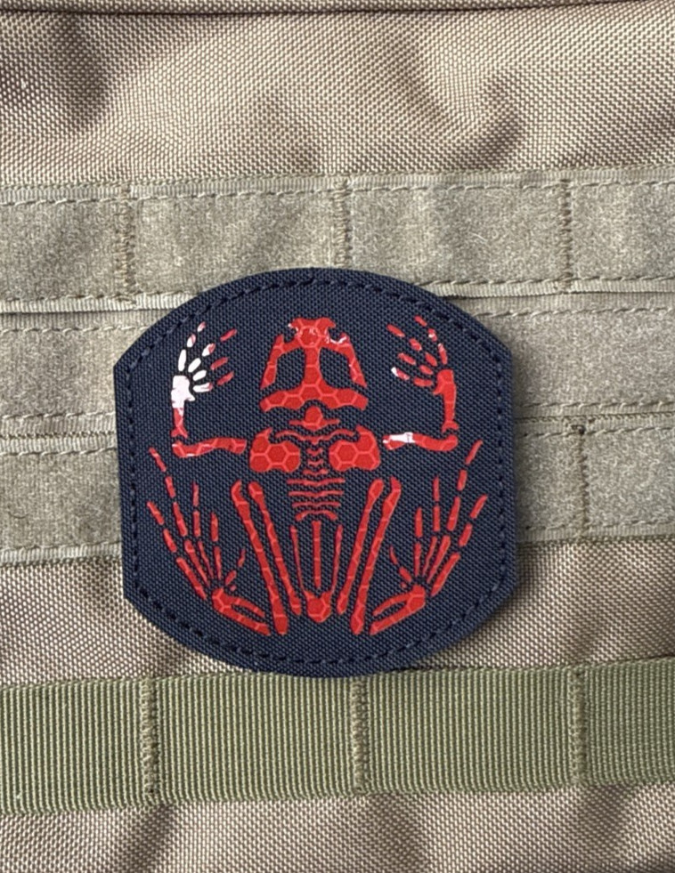 Frog Skull DEVGRU US Navy Seal Frogman IR Reflective Hook Loop Patch Red