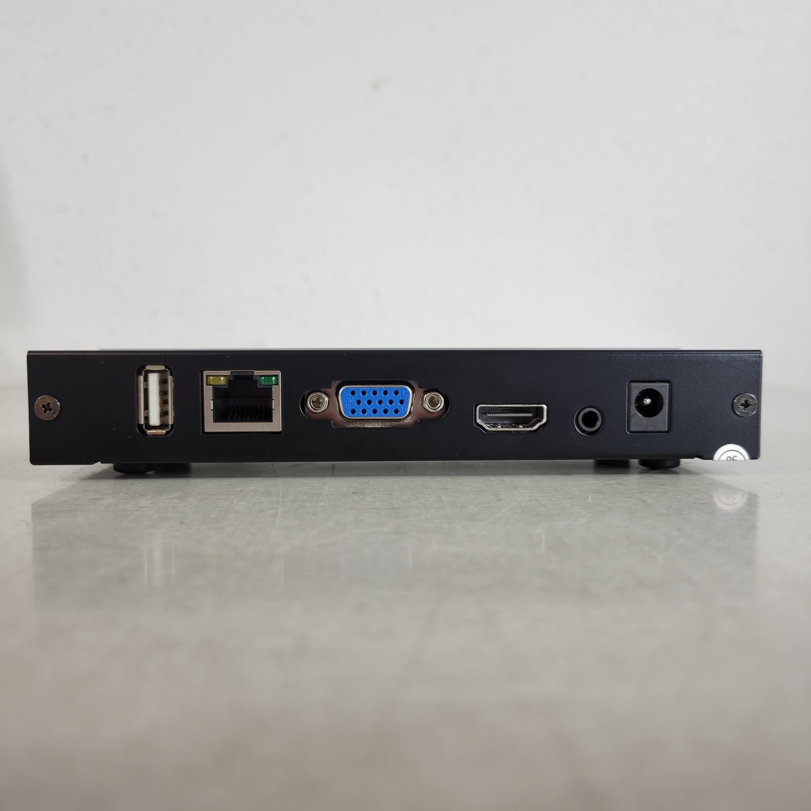 CRESTRON AM100 AirMedia Presentation Gateway for Wireless HD Presentations