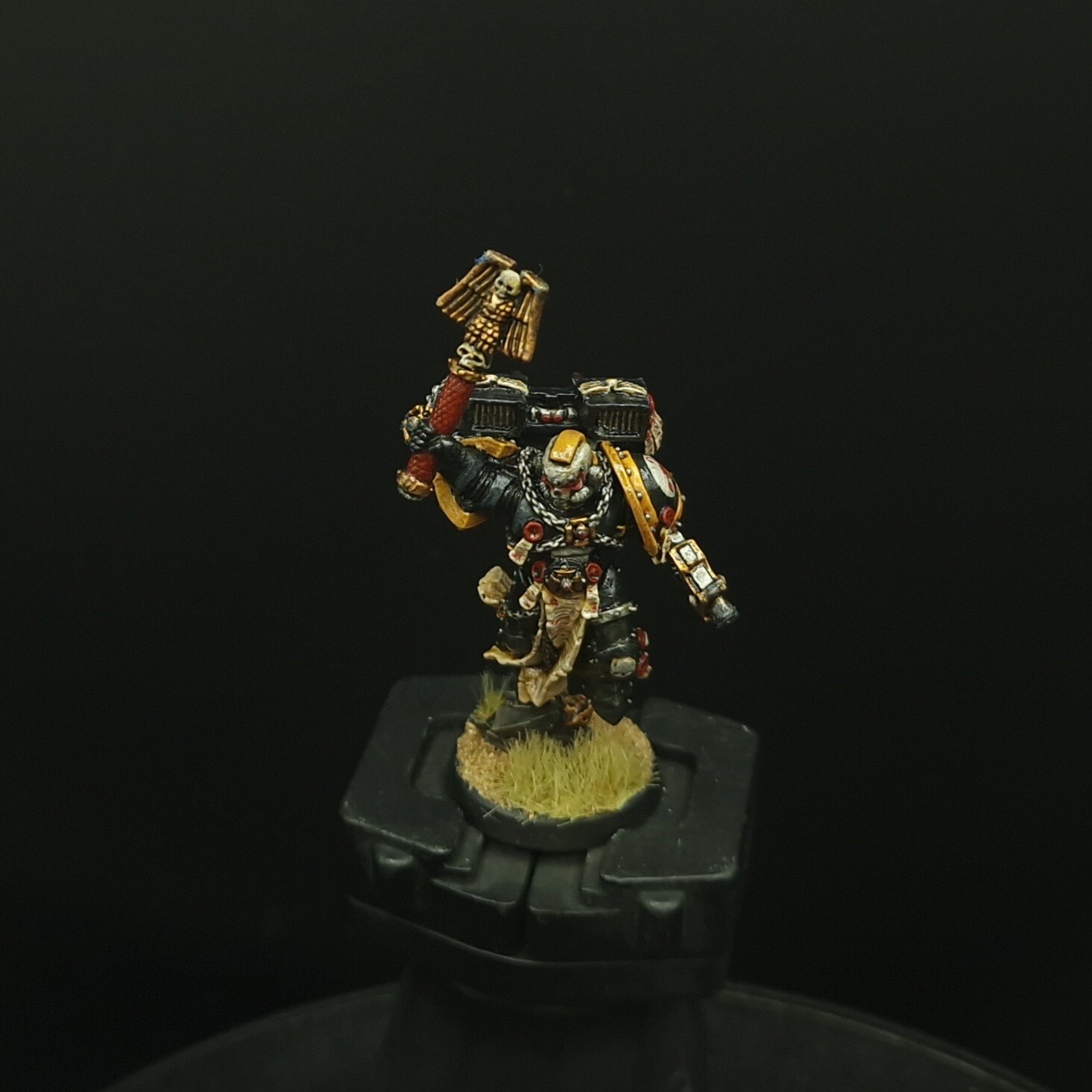Pro Painted Warhammer 40k Red Scorpions Chaplain METAL OOP Games Workshop
